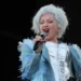 Cyndi Lauper estreia-se no Rock in Rio no dia da “lenda” Rod Steward