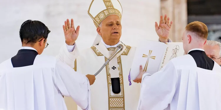 Newman, doutor da Igreja. “Brilhai também vós como astros no mundo”, pede o Papa aos educadores