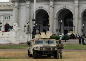 Democratas dos EUA pedem a militares que desobedeçam ‘ordens ilegais’