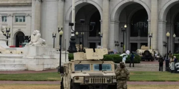 Democratas dos EUA pedem a militares que desobedeçam ‘ordens ilegais’