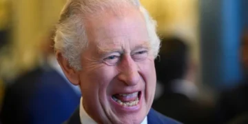 Charles III anuncia redução no tratamento contra o câncer em 2026: ‘Bênção pessoal’