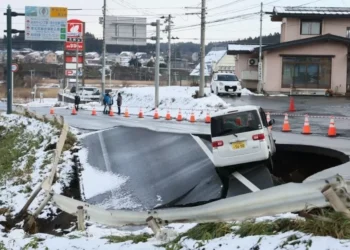 Japão faz alerta de megaterremoto pela primeira vez