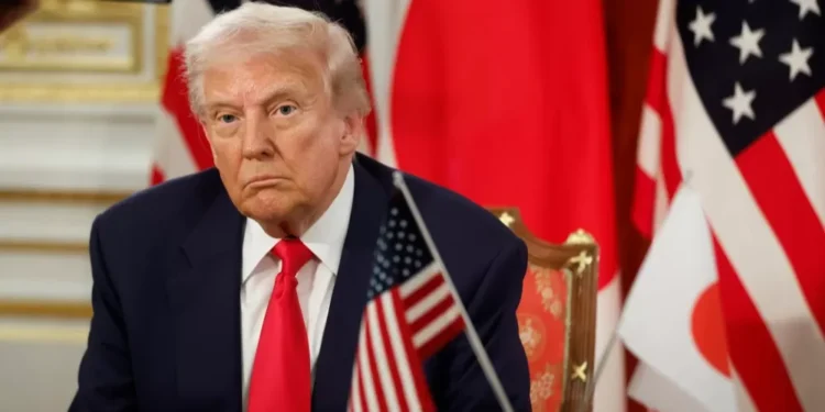 Trump suspende processos de imigração para cidadãos de 19 países