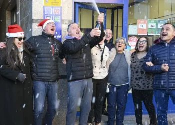 Vila espanhola atingida por incêndios vence 468 milhões no “El Gordo”