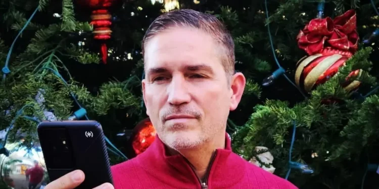 Quem é o ator Jim Caviezel, que vai interpretar Bolsonaro em filme