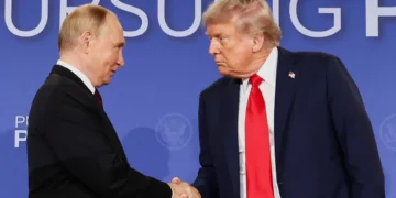 Putin informou Trump que Rússia vai rever posição nas negociações com a Ucrânia