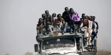 Dezenas de civis mortos em ataques com drones a escola e hospital no Sudão