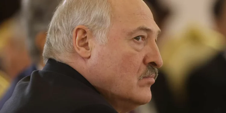 Belarus diz que receberia Maduro caso ele deixasse poder na Venezuela