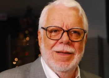 Autor de novelas brasileiras Manoel Carlos morre aos 92 anos