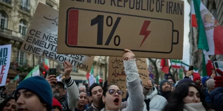 Mais de 600 pessoas já morreram no Irã nas manifestações contra o governo