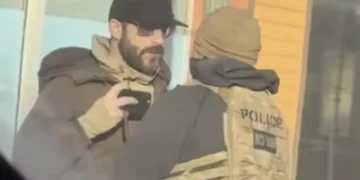 Governo dos EUA afasta dois agentes de imigração que mataram cidadão americano