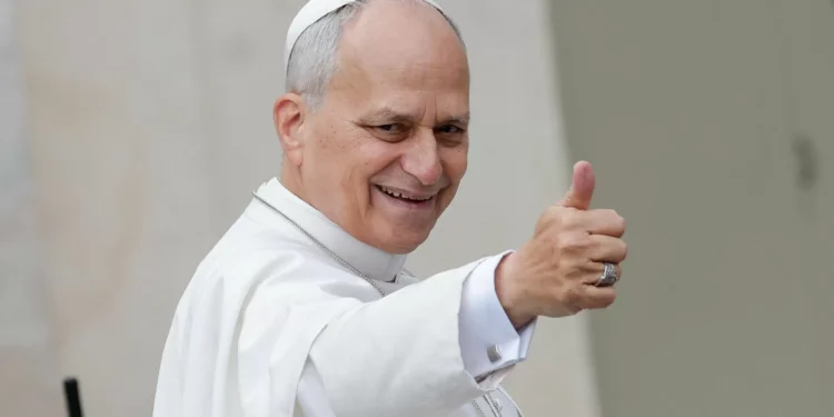 Papa elogia “os pequeninos” e critica “estratégias armadas disfarçadas de discursos hipócritas”