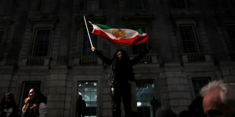 Judiciário do Irã promete ‘fortes punições’ para aqueles que incitarem a violência nos protestos