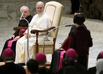 ​Papa pede orações pela paz e lamenta desrespeito pela dignidade humana
