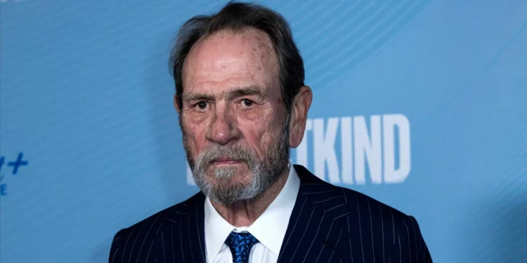 Filha de Tommy Lee Jones encontrada morta