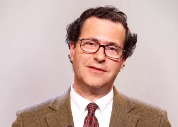 Henrique Leitão: “Temos que nos familiarizar com a IA”