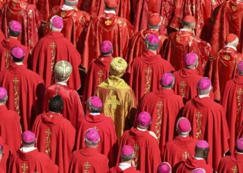 Europa: bispos católicos pedem que se reze pela paz