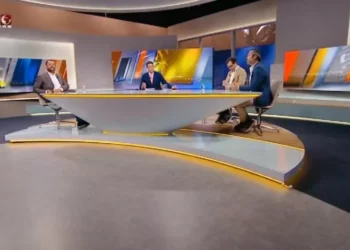 Polígrafo muda de mãos e deixa SIC à porta