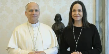 Corina Machado pediu ao Papa para interceder a favor dos presos políticos na Venezuela