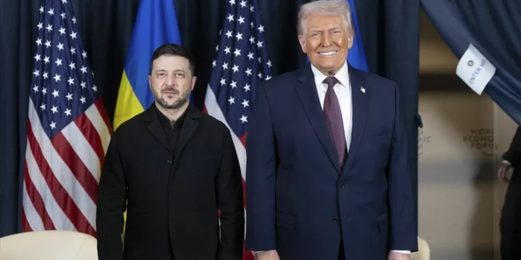 “Acho que esta é a última milha”. Zelensky anuncia negociações com Rússia e EUA