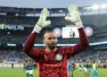 Palmeiras se incomoda com negociação entre Weverton e Grêmio; entenda