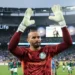 Palmeiras se incomoda com negociação entre Weverton e Grêmio; entenda
