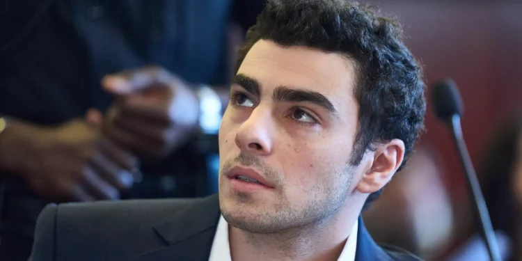 Luigi Mangione não vai enfrentar pena de morte por matar CEO da UnitedHealthcare