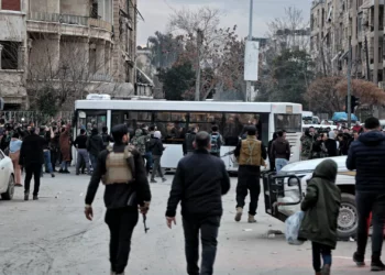 EUA lançam ataques em larga escala na Síria contra Estado Islâmico