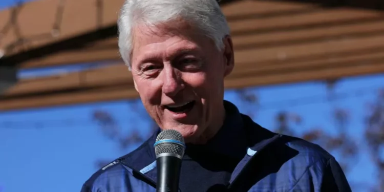 Bill Clinton não comparece a audiência no Congresso americano por caso Epstein