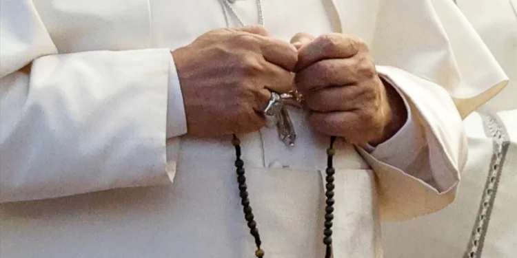 Papa reza pelas vítimas do acidente ferroviário de Córdoba