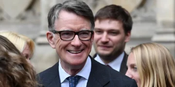 Caso Epstein: Embaixador Mandelson alvo de investigação policial