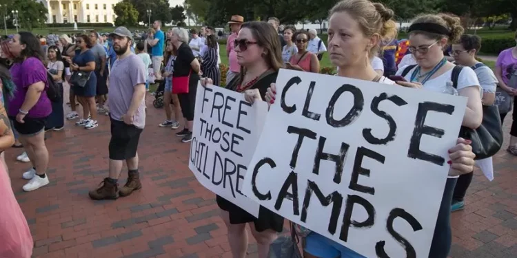 Conferência Episcopal dos Estados Unidos está contra novos megacentros de detenção de migrantes