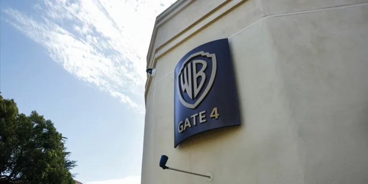 Warner Bros dá uma semana à Paramount para apresentar oferta melhor e definitiva