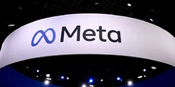 Redes sociais são julgadas nos EUA por tornarem crianças dependentes