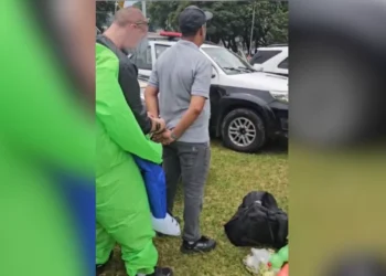 “Policiais ETs” prendem 3 no Carnaval por venda de bebidas adulteradas