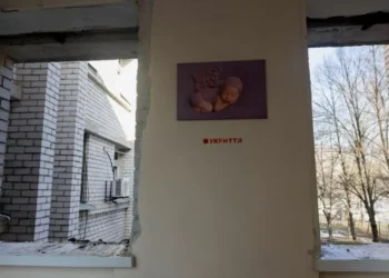 Bombardeio russo atinge maternidade na Ucrânia e deixa seis feridos