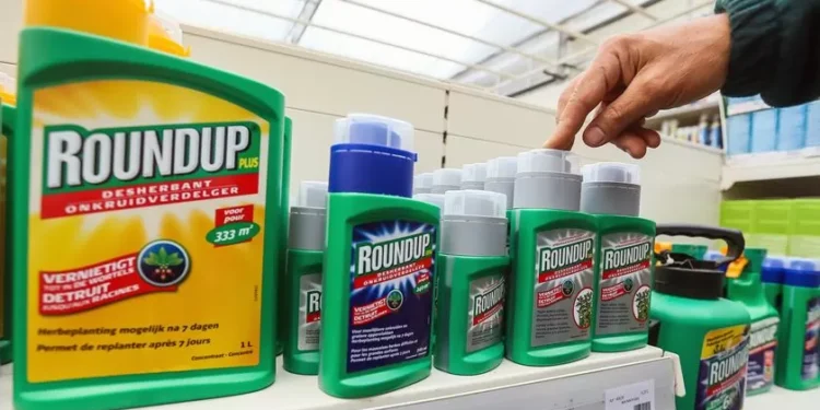 Bayer propõe acordo de 6,7 mil milhões de euros para encerrar processos sobre o herbicida Roundup