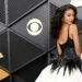 Grammy 2026: Olivia Dean ganha prêmio de Artista Revelação