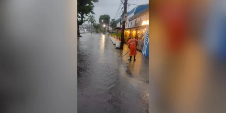 Governo do RJ emite alerta para fortes chuvas no estado