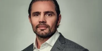 PF encontra citações a políticos desde 2022 em celular de Vorcaro