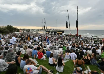 Suspeito de tiroteio em festival judaico na Austrália comparece pela primeira vez ao tribunal